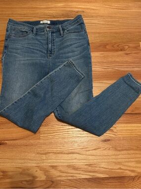 Madewell Roadtripper Size 32 Jean